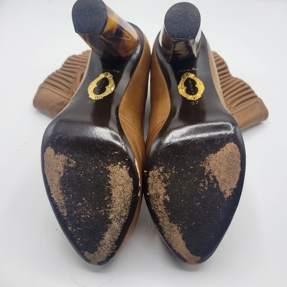Elie Tahari heeled booties size 37 - Picture 6 of 16